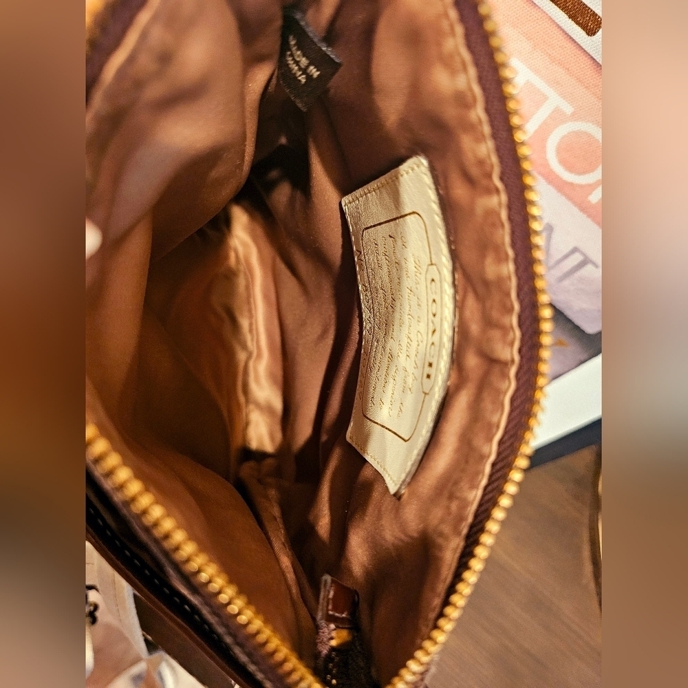 Coach Brown and Cream Messenger Crossbody Bag - Picture 4 of 13